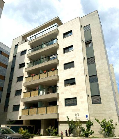 דירה, האסיף, הרצליה