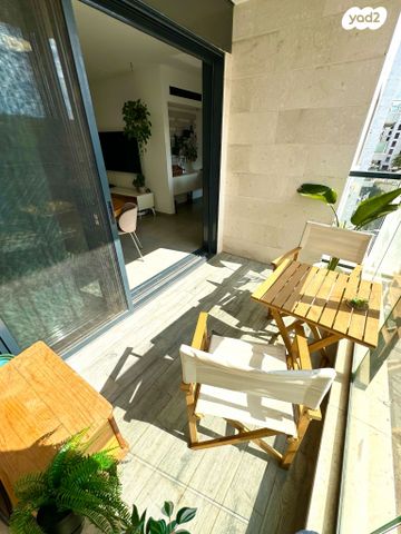 דירה, האסיף, הרצליה