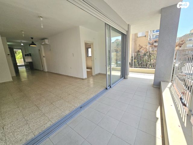 דירה, נווה יעקב 7, נגבה, רמת גן