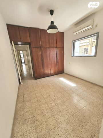 דירה, נווה יעקב 7, נגבה, רמת גן