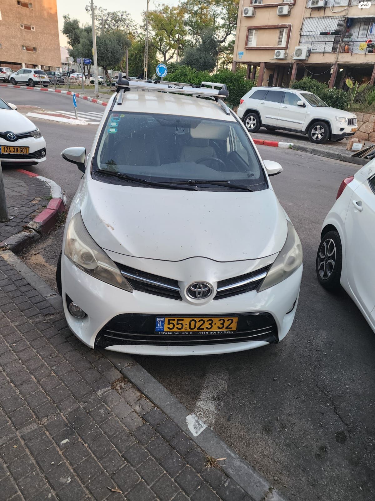 מודעת רכב טויוטה ורסו