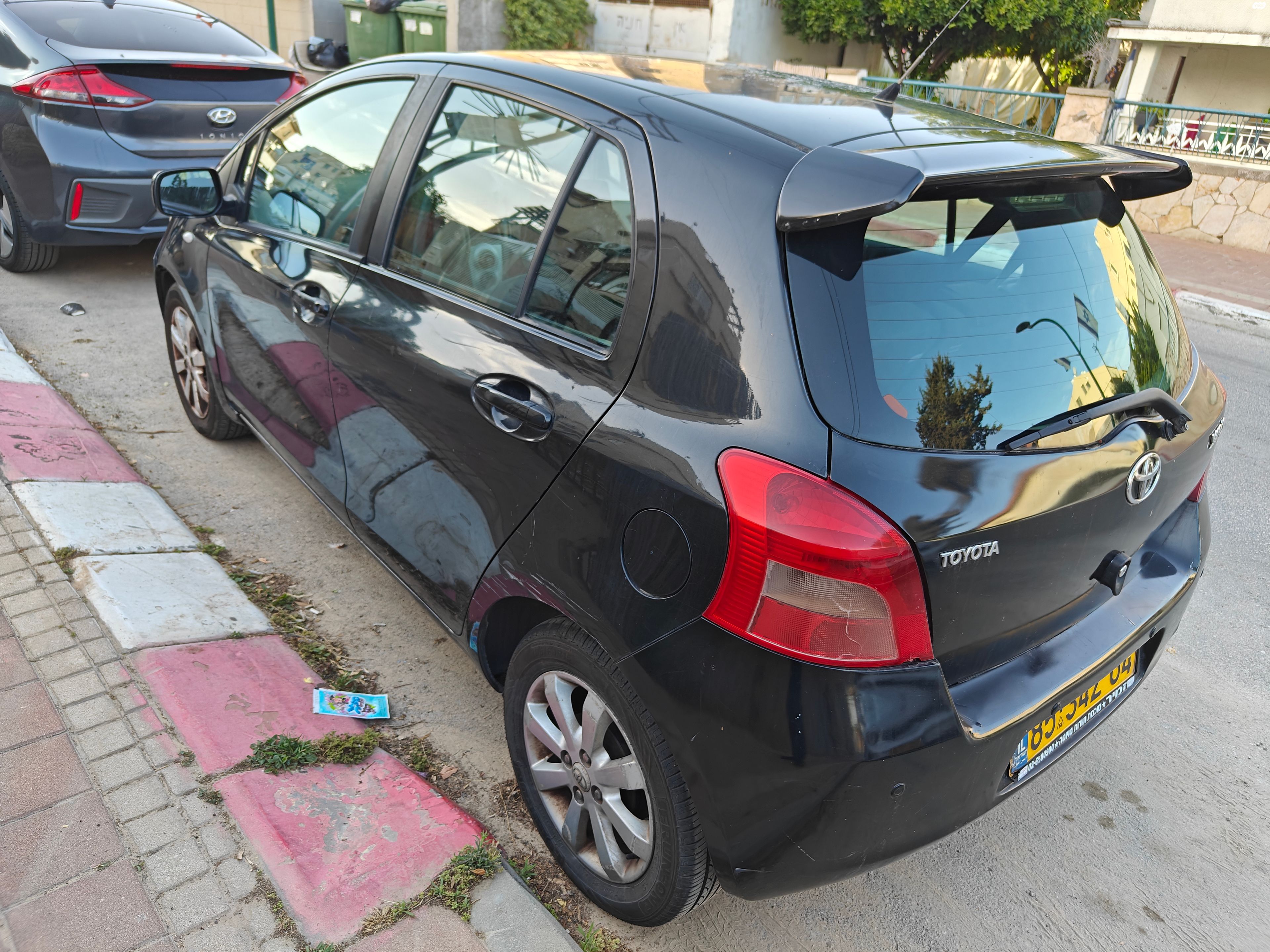 מודעת רכב טויוטה יאריס