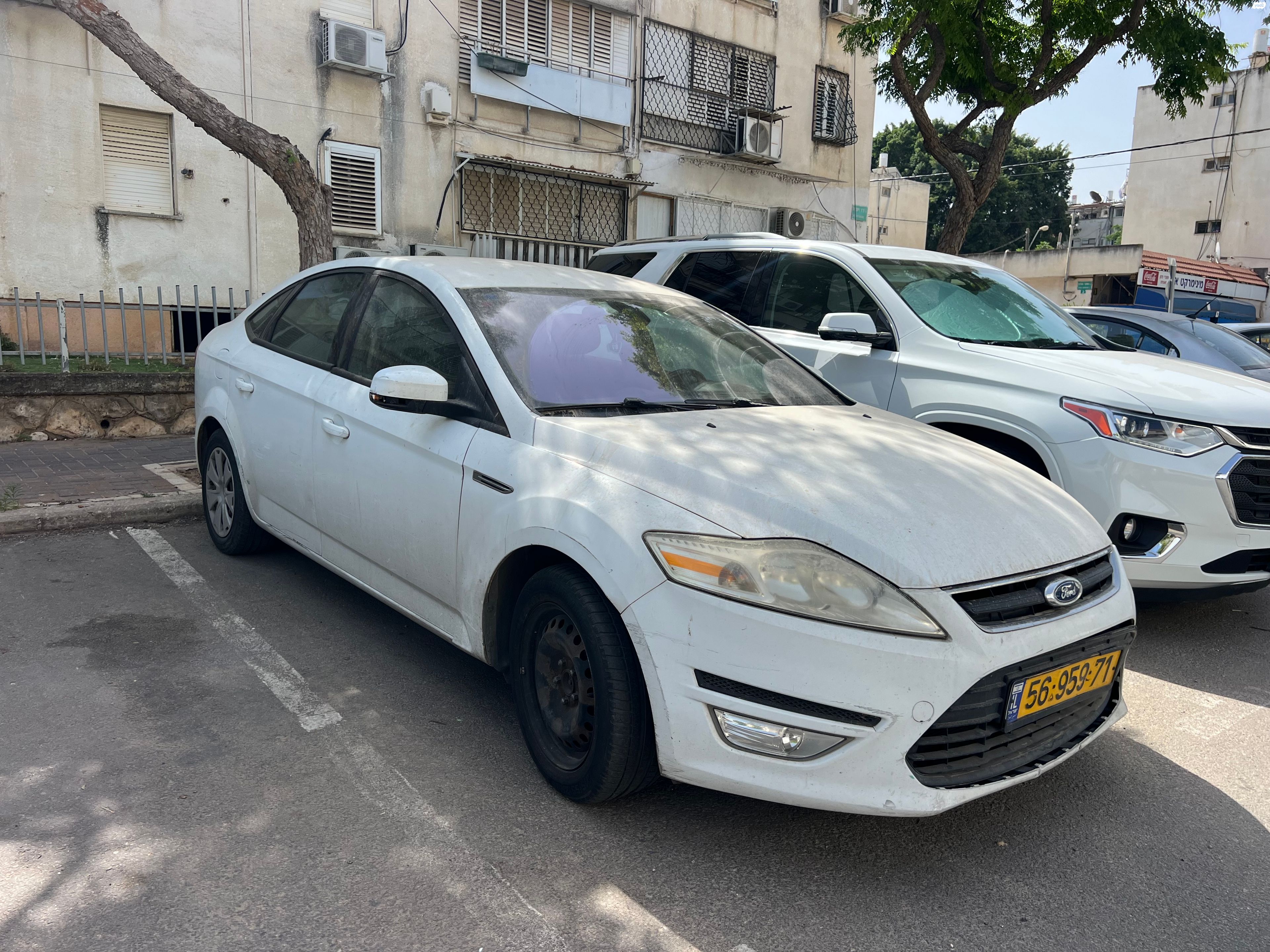 מודעת רכב פורד מונדאו