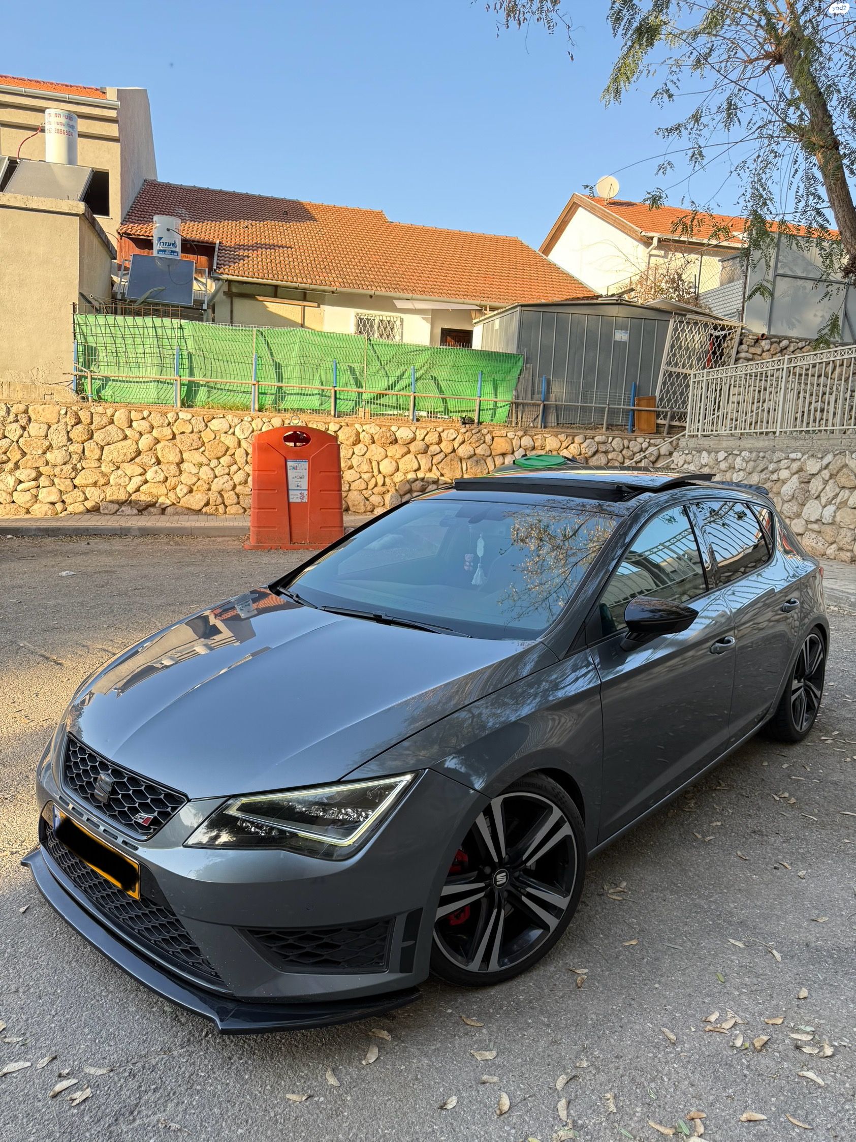 מודעת רכב סיאט לאון