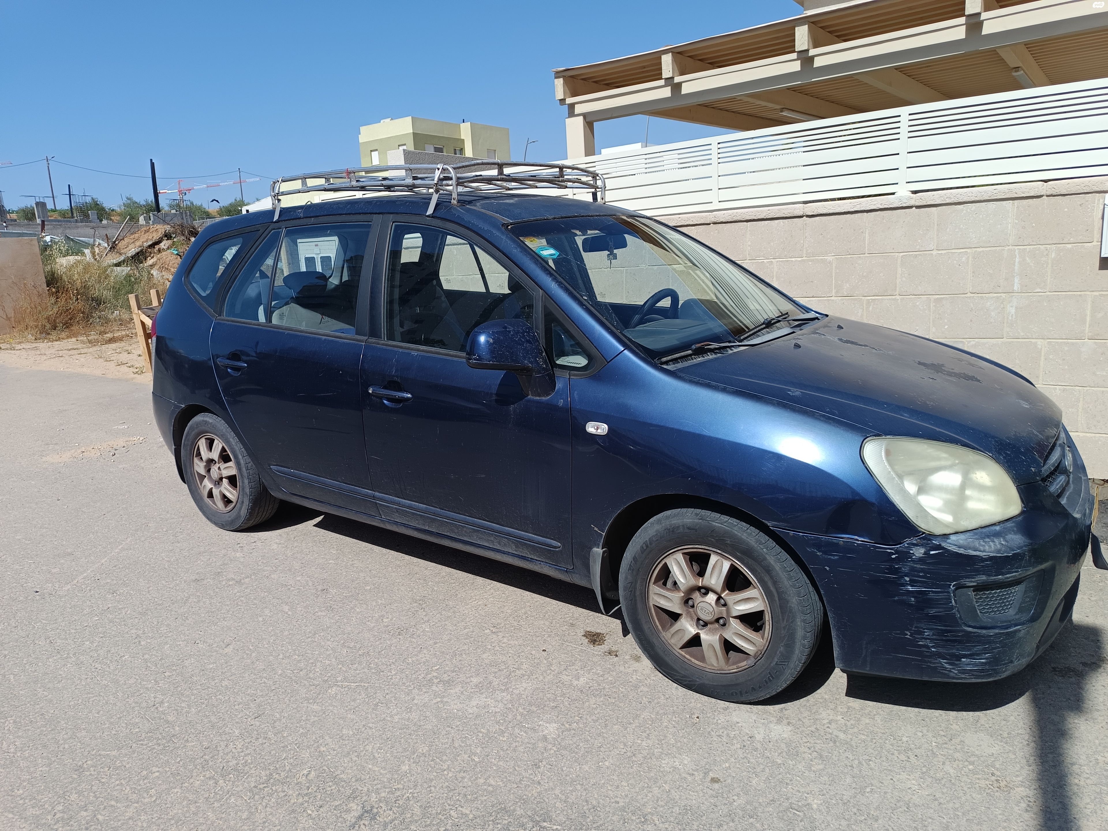 מודעת רכב קיה קארנס
