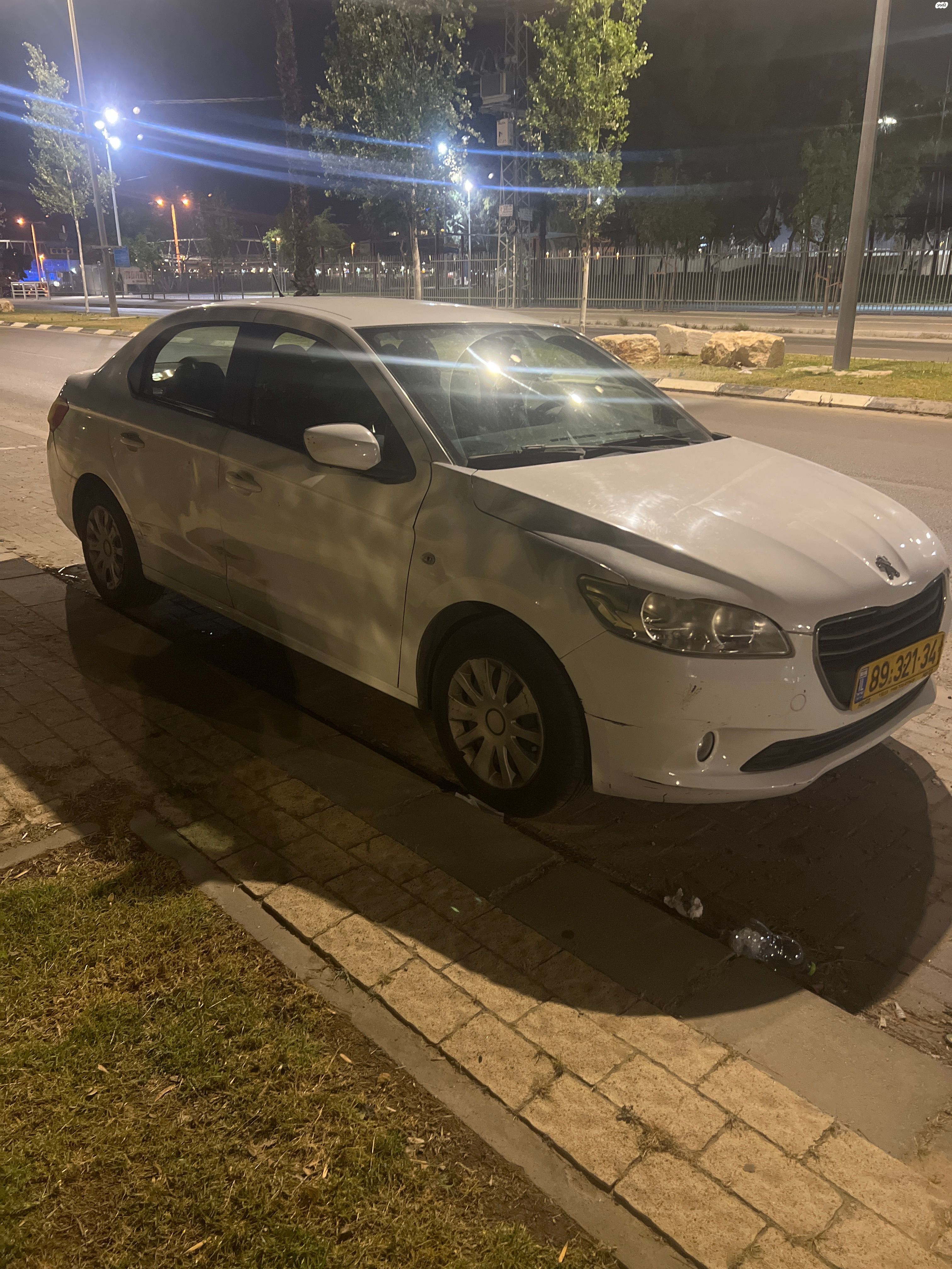 מודעת רכב פיג'ו 301