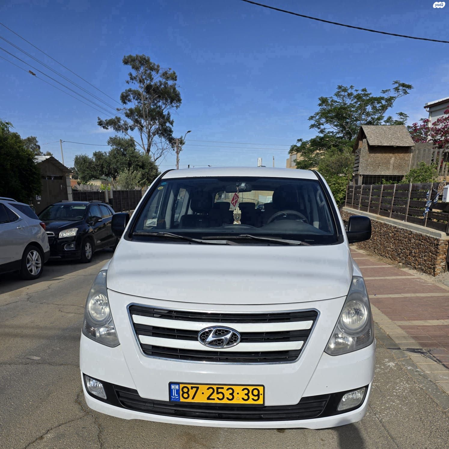 מודעת רכב יונדאי H-1 / i800