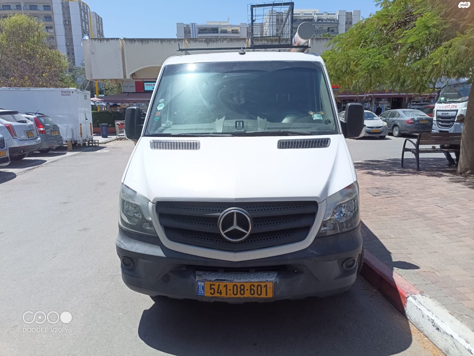 מודעת רכב מרצדס-בנץ ספרינטר