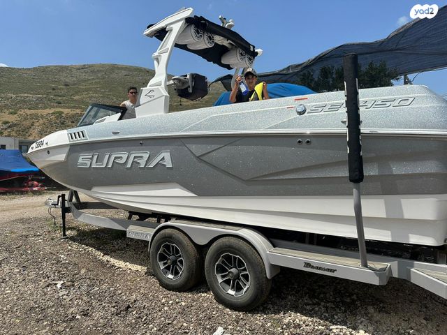 יאכטות - סירות מנוע