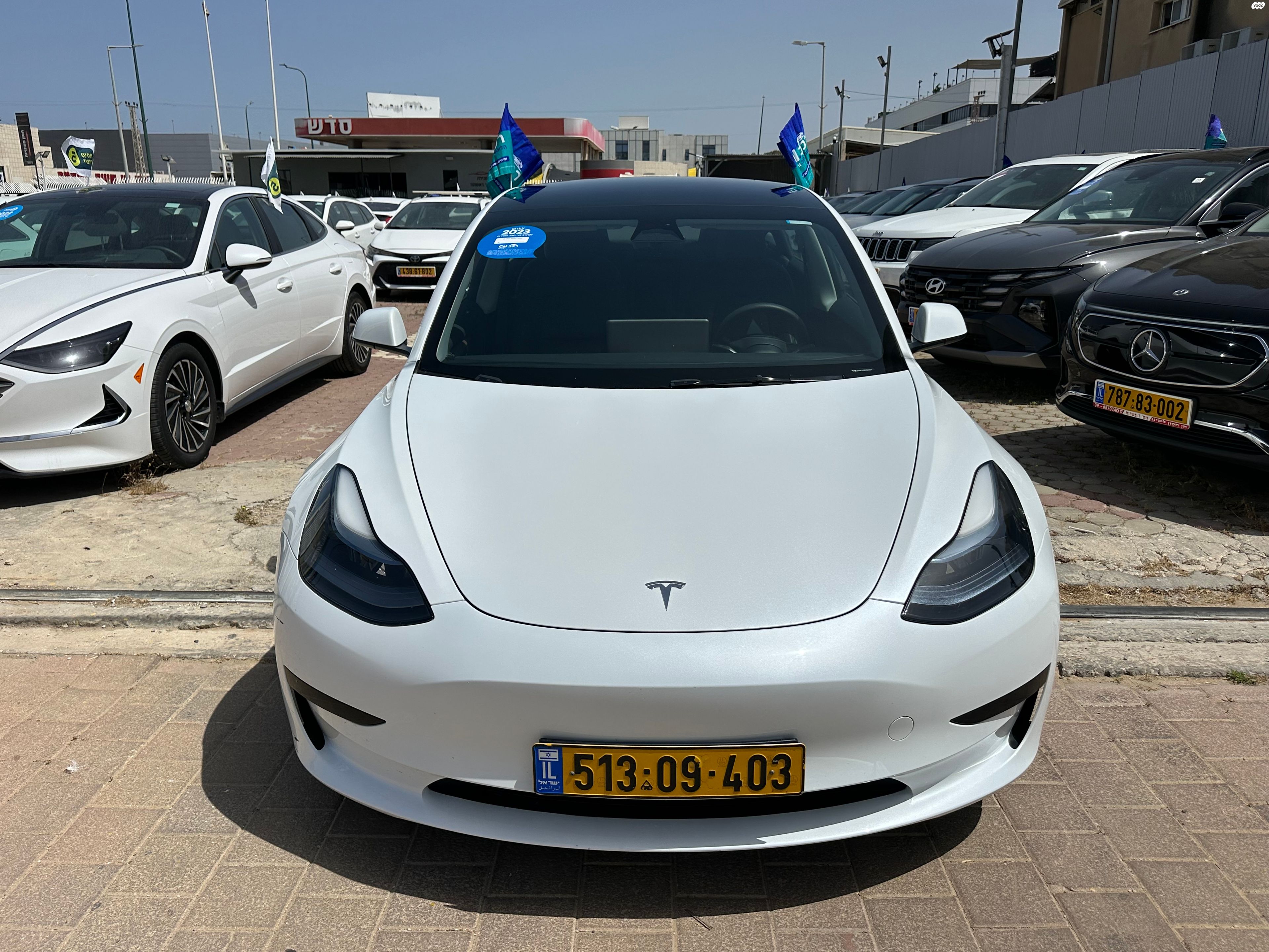 מודעת רכב טסלה מודל 3 1