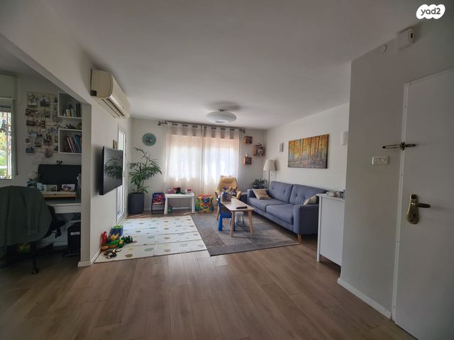 דירה, דרך הציונות 22, גבעת הסלעים, ראש העין