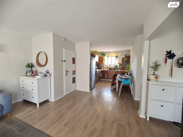 דירה, דרך הציונות 22, גבעת הסלעים, ראש העין