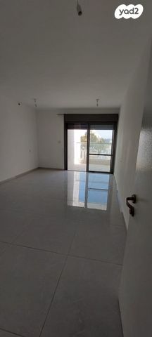 הרב אבן דנן 