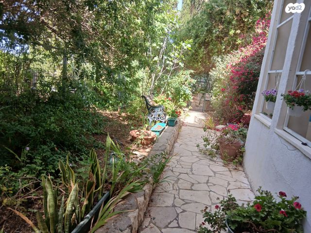 דירת גן, איריס, רמת התשבי, חיפה