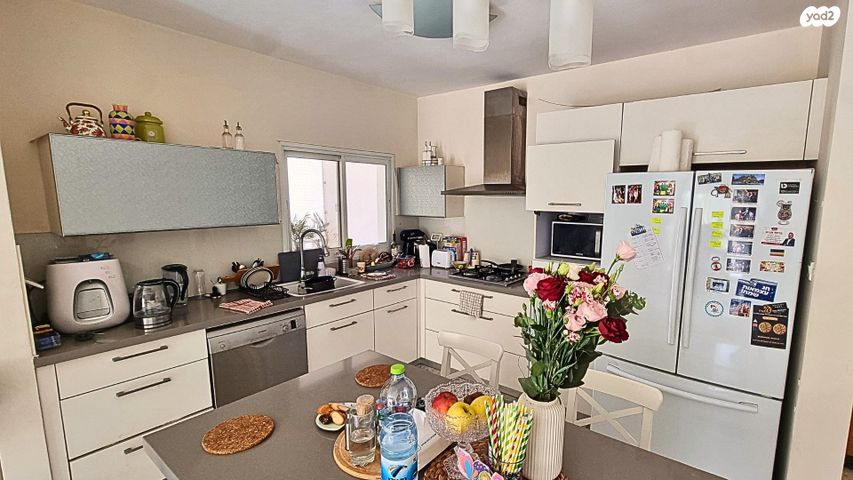 שדרות טום לנטוס 59