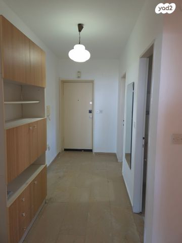 דירה, ד"ר ארתור בירם, רמת אלמוגי, חיפה