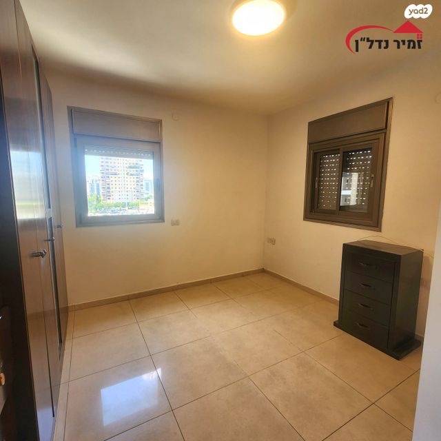 דירה, אמיר דרורי, חולון