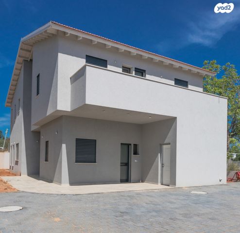 בית פרטי/ קוטג', גיל עמל, הוד השרון