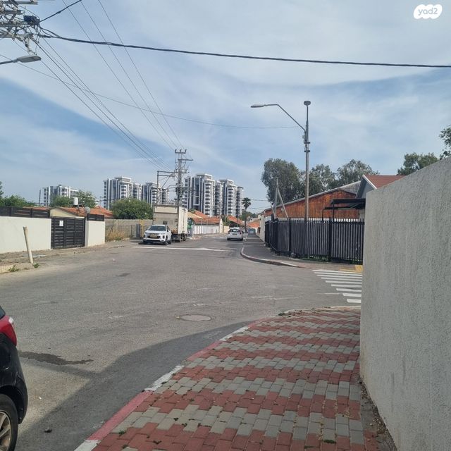 דירה, אור עקיבא