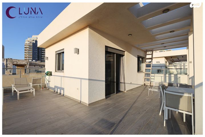 בית פרטי/ קוטג', בני בנימין 30, גלי הים, נתניה