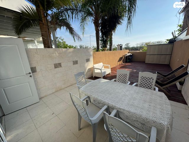 בית פרטי/ קוטג', נאות המכבים, גן יבנה