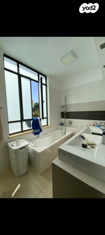 בית פרטי/ קוטג', רעננה