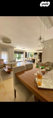 בית פרטי/ קוטג', רעננה