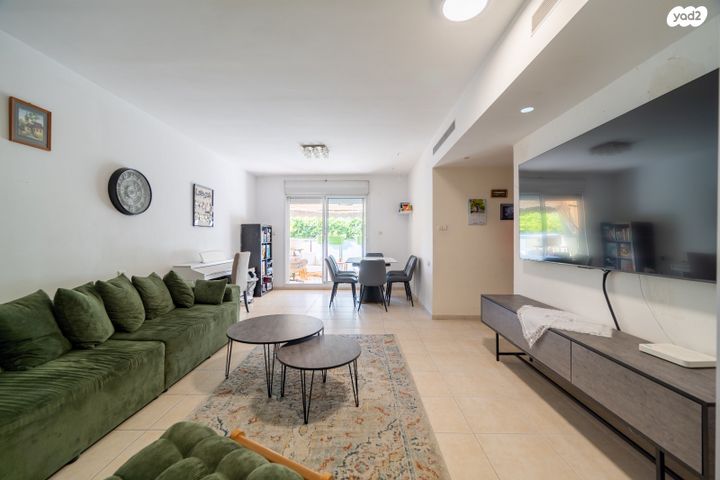 דירה, הרב פינטו מסעוד אשר, פתח תקווה