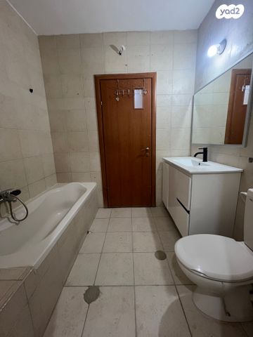 דירה, ישראל גלילי, רמות הרכס, באר שבע