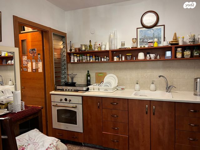 דירה, הרקפת, נאות אשכול, יבנה