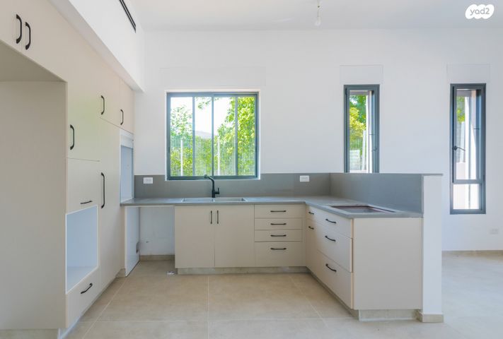 בית פרטי/ קוטג', גיל עמל, הוד השרון