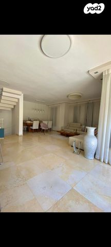 בית פרטי/ קוטג', רעננה