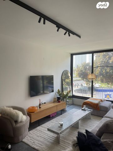 דירה, ז'בוטינסקי, הצפון החדש - כיכר המדינה, תל אביב יפו