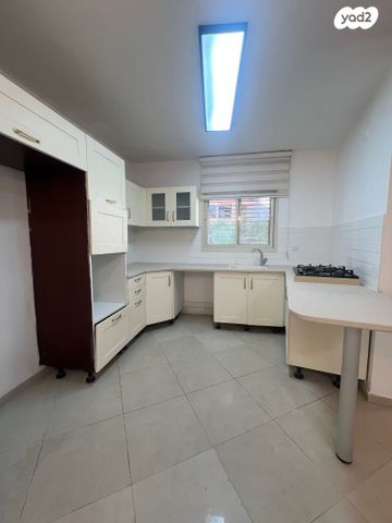 דירה, ישראל גלילי, רמות הרכס, באר שבע