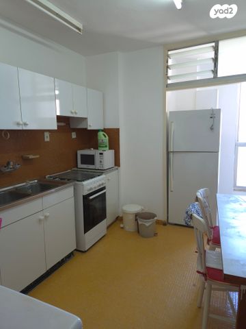 דירה, ד"ר ארתור בירם, רמת אלמוגי, חיפה