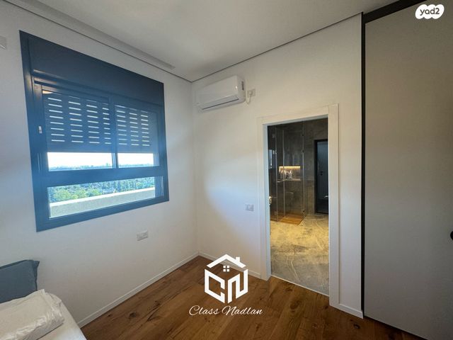 גג/ פנטהאוז, רמת אפעל, רמת גן