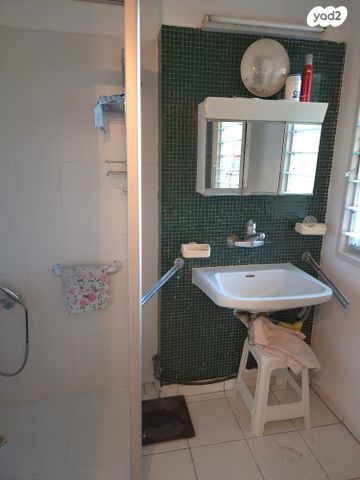 דירה, ד"ר ארתור בירם, רמת אלמוגי, חיפה