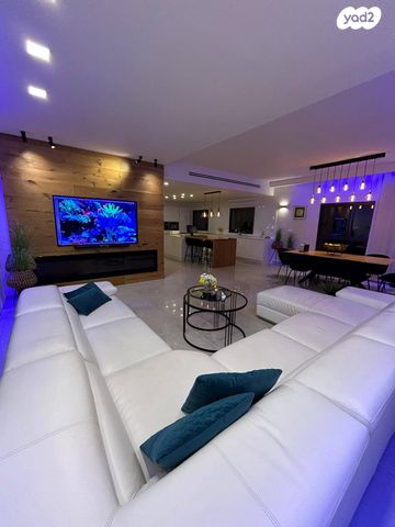 גג/ פנטהאוז, בלפור, עיר, מרכז העיר, נהריה