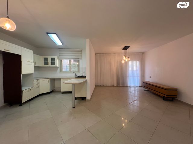 דירה, ישראל גלילי, רמות הרכס, באר שבע