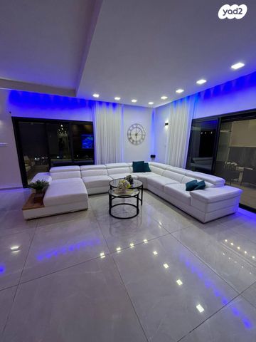 גג/ פנטהאוז, בלפור, עיר, מרכז העיר, נהריה