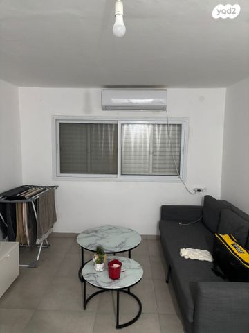 מרחבים 1303