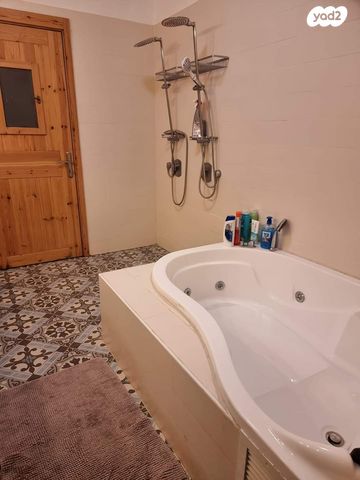 בית פרטי/ קוטג', גיתה