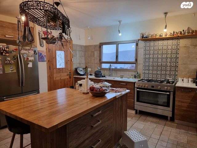 בית פרטי/ קוטג', גיתה