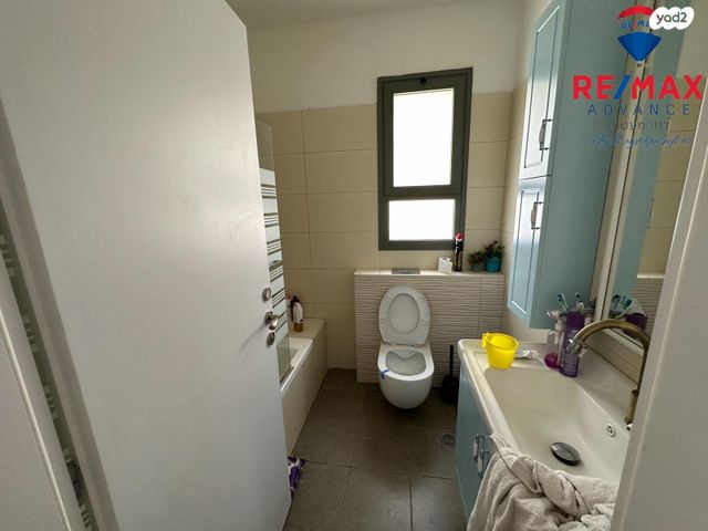 בית פרטי/ קוטג', הרב יצחק שניארסון, המחנה הצבאי, קרית מלאכי