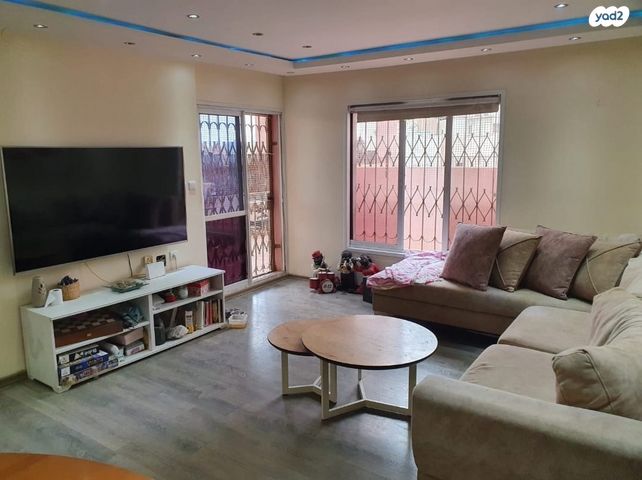 גג/ פנטהאוז, הענבל, הדר גנים, פתח תקווה