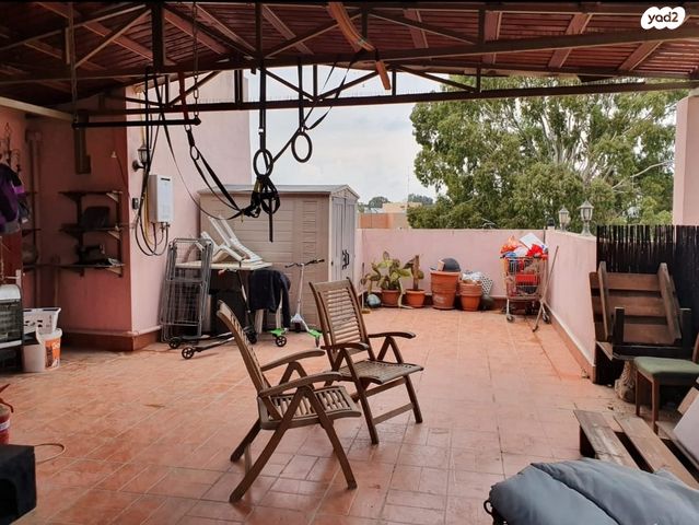 גג/ פנטהאוז, הענבל, הדר גנים, פתח תקווה