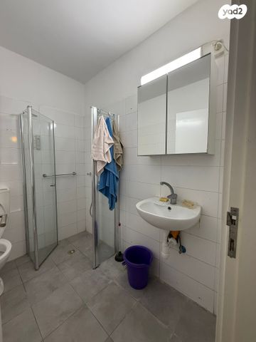 דירה, החסידה 6, חדרה