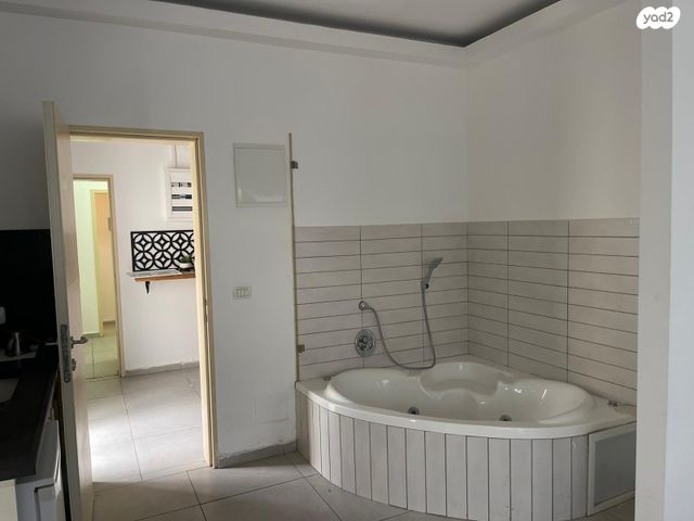 בית פרטי/ קוטג', הברושים, חוסן