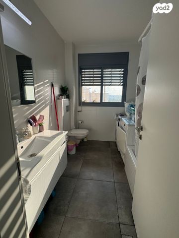 דירה, קרית אתא