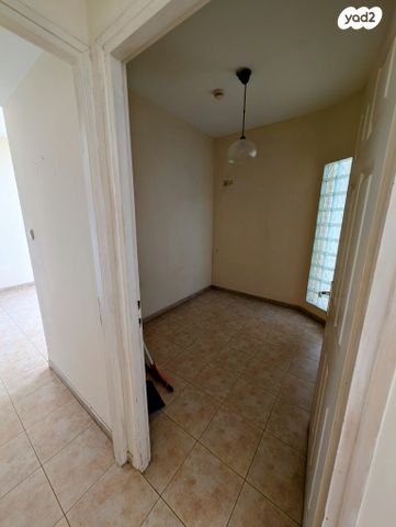 דיור מוגן, שאר העיר, אבן יהודה